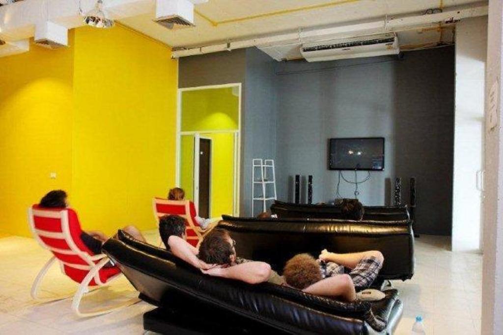 Kool Backpacker Hostel Patong Dış mekan fotoğraf
