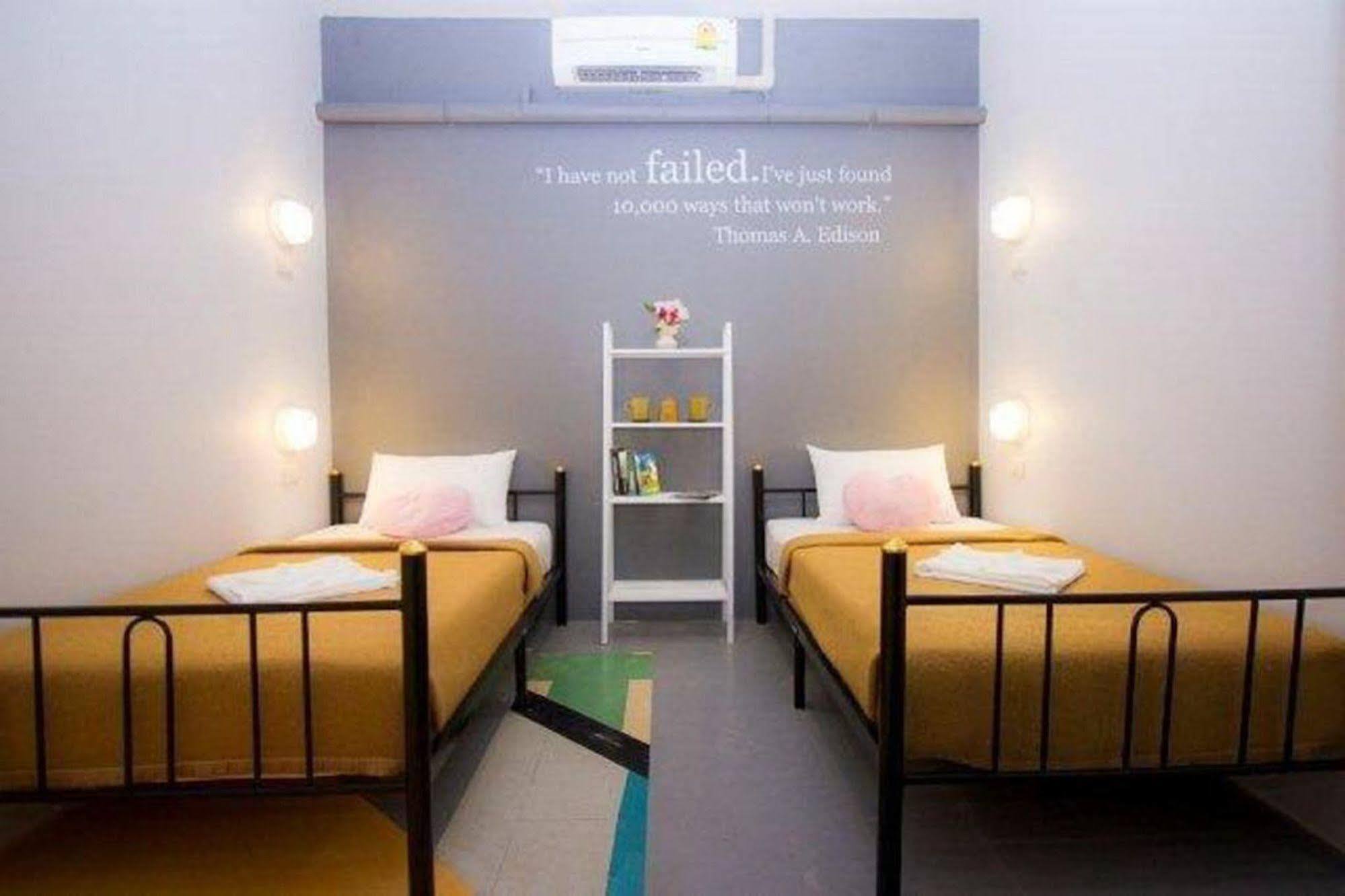 Kool Backpacker Hostel Patong Dış mekan fotoğraf