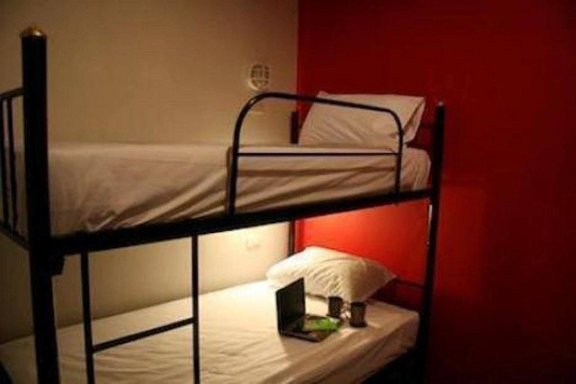 Kool Backpacker Hostel Patong Dış mekan fotoğraf